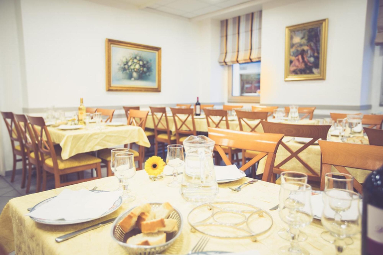 Food & Drinks 5, Hotel Notre- Dame de France, Hautes-Pyrénées