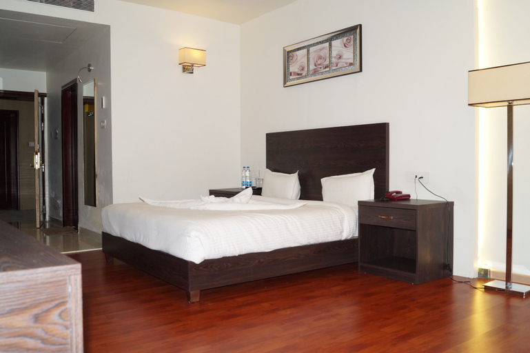 Bedroom 5, Shiva Inn, Bilaspur