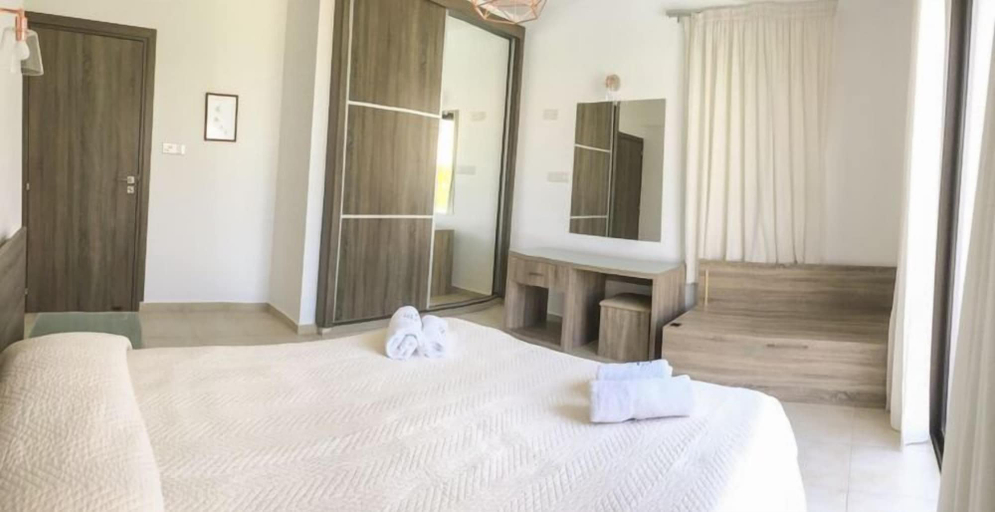 Bedroom 2, Platzia Beach Villas