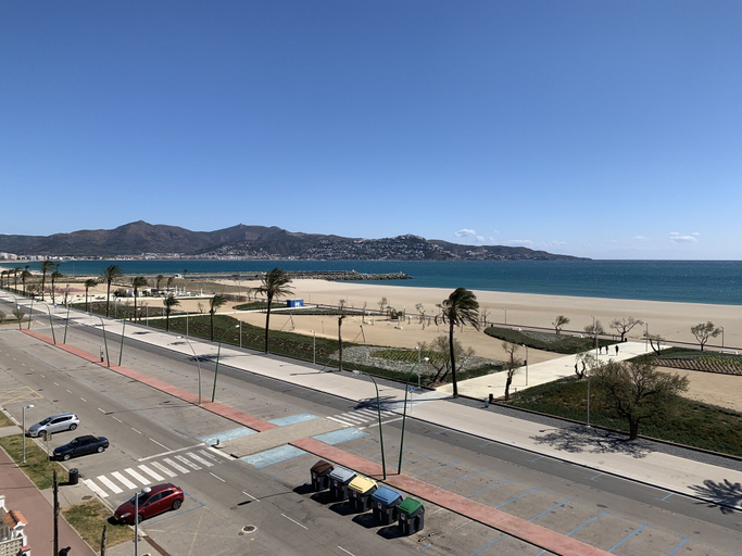 Others 3, Apartamento Inmobahia - BI - 74, Girona