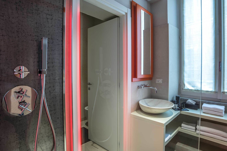Bathroom 4, Barberini Luxury, Rome