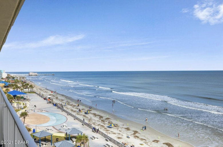 Others 3, Beautiful Beachfront Resort Condo, Volusia