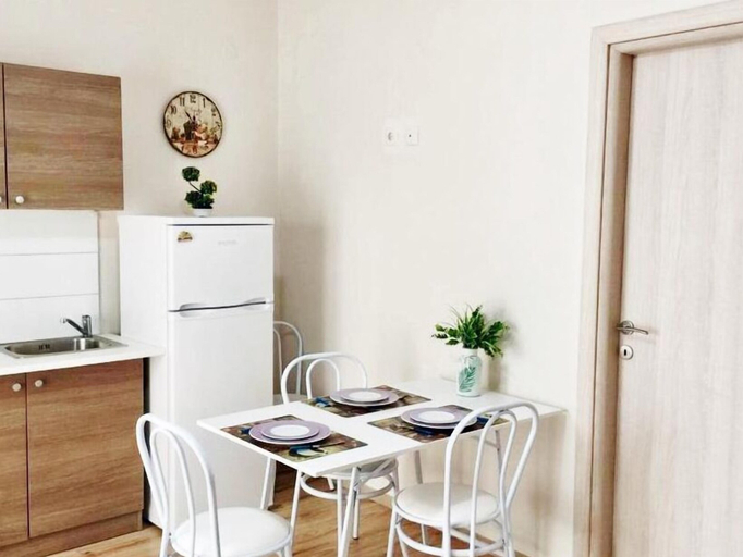 Others 3, Monad Apartments Dragoumi, Central Macedonia