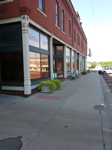 Exterior & Views 2, The Courtland Hotel and Day Spa, Bourbon