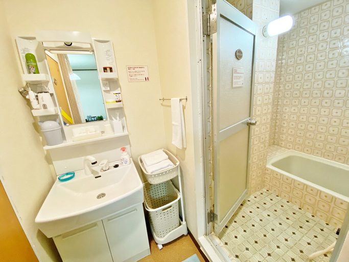 Bathroom 3, Petit Hotel 017, Tokushima