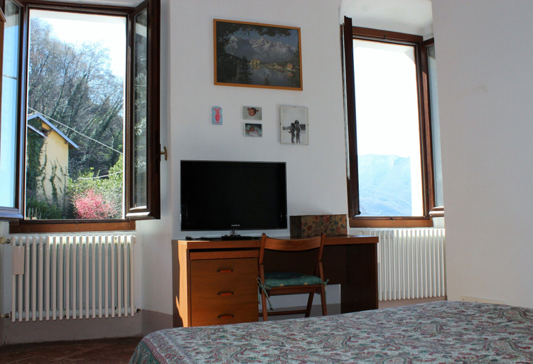 Bedroom 4, Comoholidays - Ul Palazz 18th Century Apartment, Como
