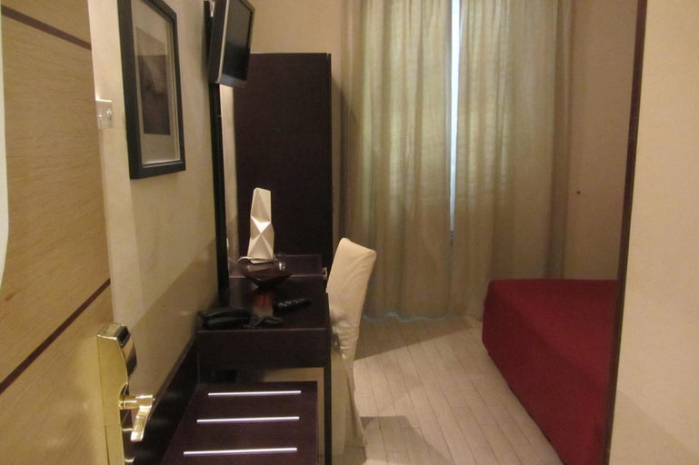 Others 4, Relais San Marco, Rome