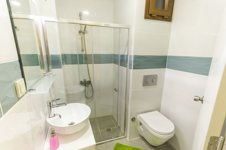 Bathroom 4, Siper Apartments, Beşiktaş