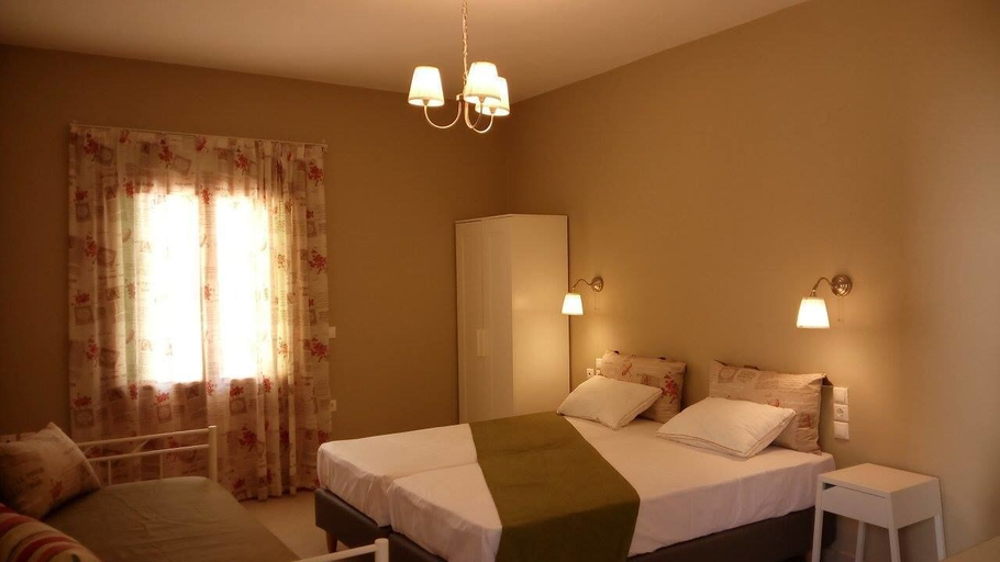 Bedroom 2, Kallisti Seaside Studios Skopelos, Thessaly