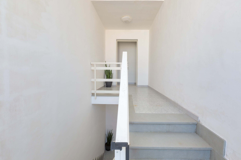 Exterior 4, 2465 Sunnyside Primo Piano by Barbarhouse, Lecce