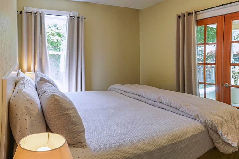 Bedroom 2, Pioneer House - South Suite, Jackson