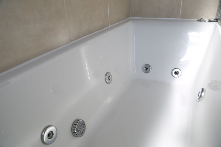 Bathroom 4, Keswick Park Hotel, Cumbria