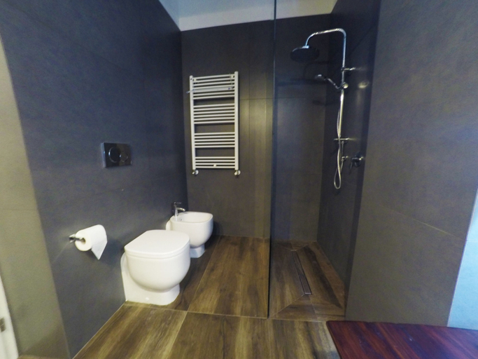 Bathroom 2, Casa Bella San Felice, Bologna