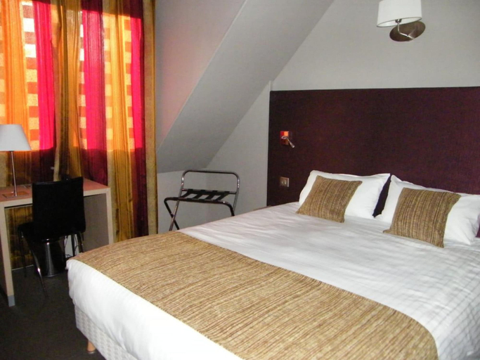 Bedroom 3, Hotel Saint Pierre, Calvados