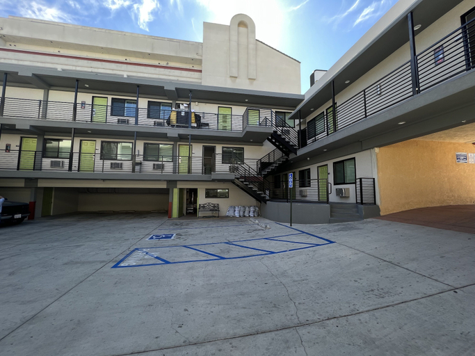 Exterior & Views 2, Deluxe Inn Hawthorne, Los Angeles