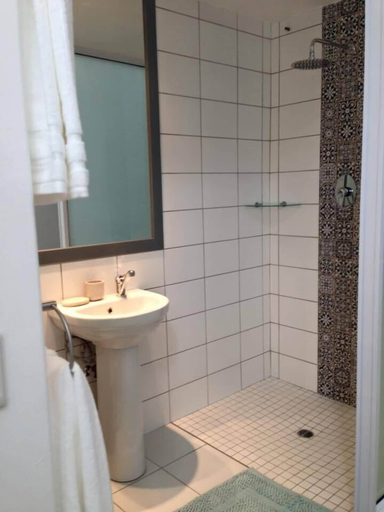 Bathroom 2, The Cube Executive Apartments, Swakopmund