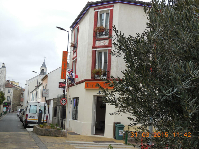 Exterior & Views 2, Hôtel Le Petit Château, Hauts-de-Seine