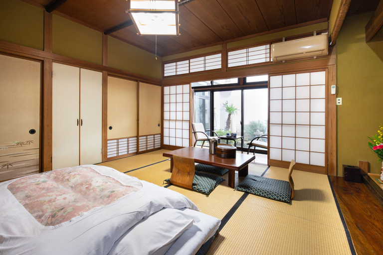 Bedroom 4, Daibutsu Ryokan, Takaoka