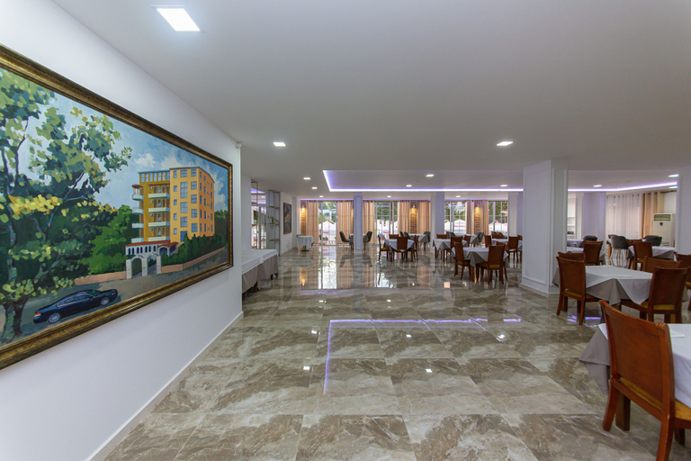 Food & Drinks 5, Esal Hotel, Durrësit