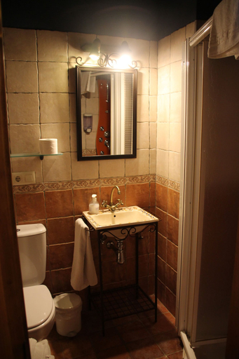 Bathroom 3, Cuenca Suites La Antigua Posada, Cuenca