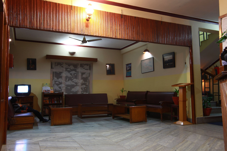 Others 5, Fairmount Hotel, Gandaki