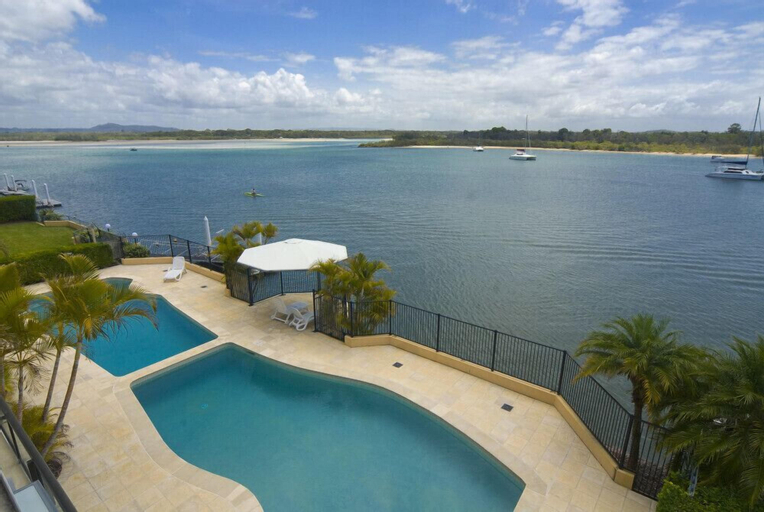 Commodore, Noosa - Sunshine-Peregian
