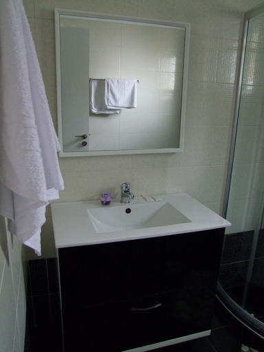 Bathroom 3, Villa August Ksamil, Sarandës