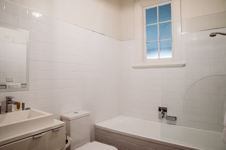 Bathroom 3, Low Head Pilot Station, George Town - Pt A