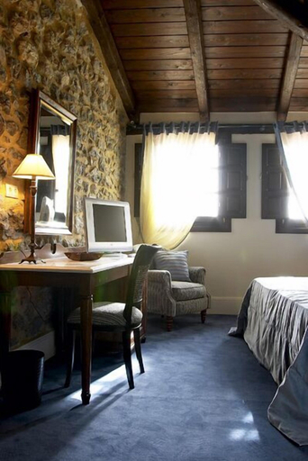 Bedroom 2, Trikolonion Country Hotel, Peloponnese