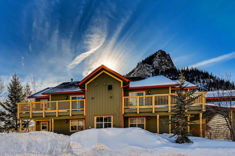 Exterior & Views 2, Streamside Lane Condos by CRMR, Summit