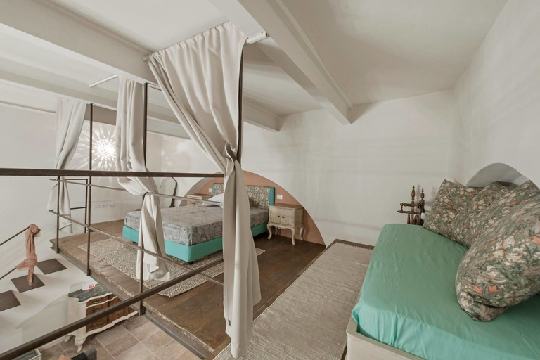 Bedroom 3, Poliziano Colosseum Apartment, Rome