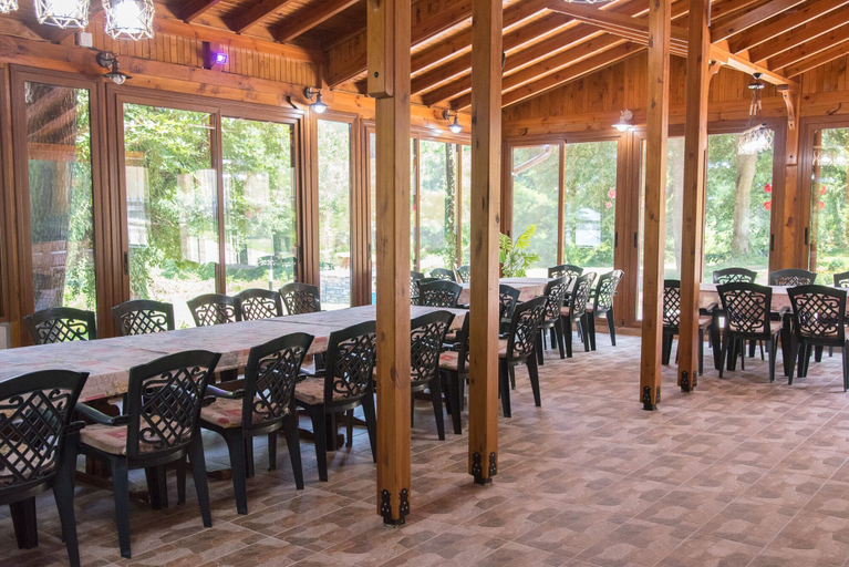 Food & Drinks 3, Bungalows Kamena, Petrich