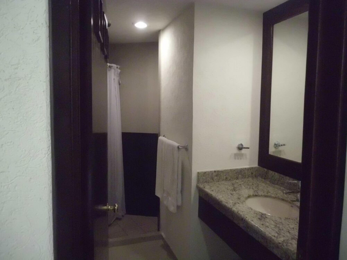 Bathroom 4, Bogavante Barra de Navidad, Cihuatlán