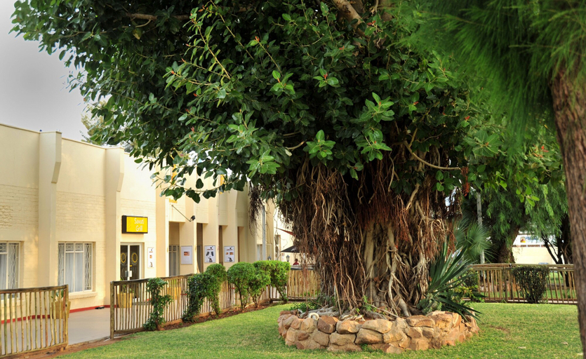 Exterior & Views 2, Cresta Botsalo, Palapye