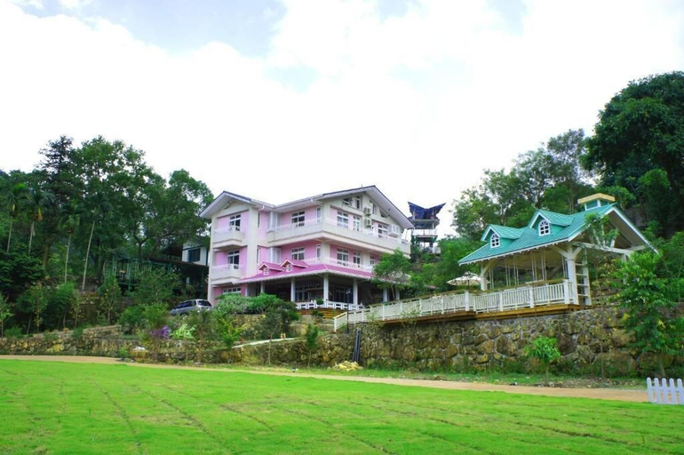 Exterior & Views 2, Bear Meets Moose B&B, Nantou