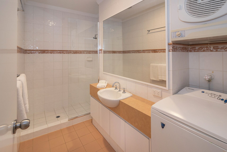 Bathroom 4, Bayshore Beachside Resort, Busselton