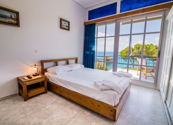 Bedroom 3, Theodora Apartments, Peloponnese