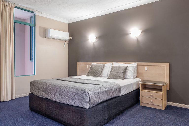 Bedroom 5, Albion Manor, Albion