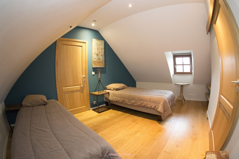 Bedroom 3, Ferme Chateau Laneffe, Namur