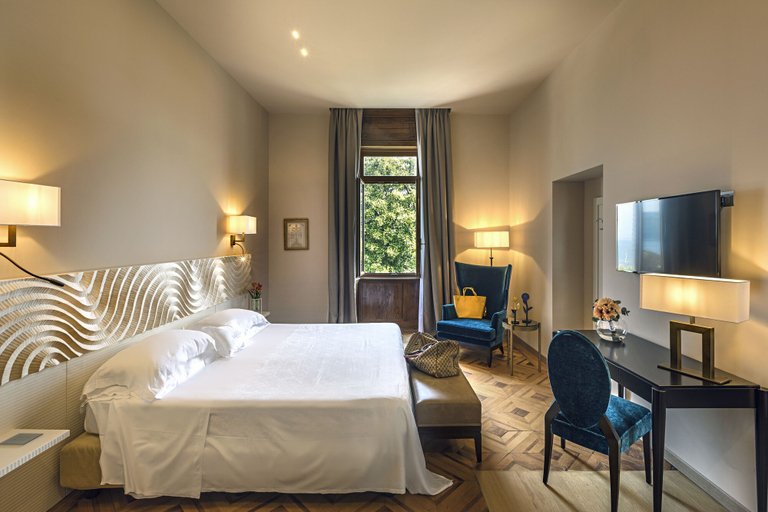 Bedroom 3, Hotel Laurin, Brescia