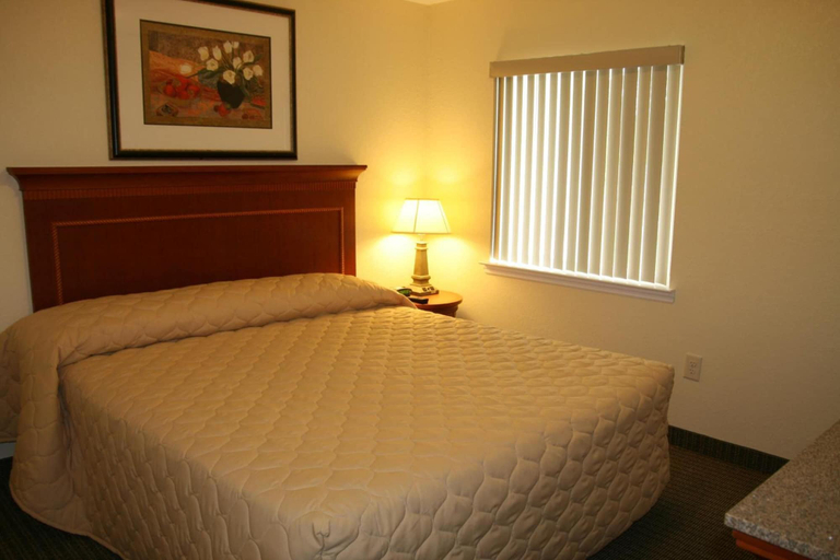 Bedroom 3, Affordable Suites Augusta, Richmond