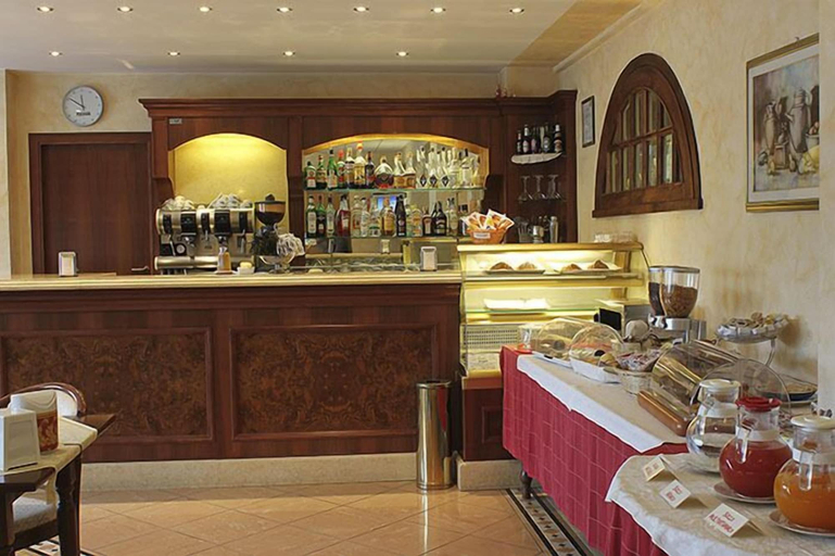 Food & Drinks 5, Il Focolare Hotel, Terni