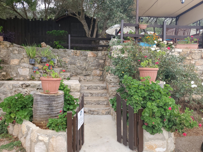 Others 5, Rawa2 Village, Chouf