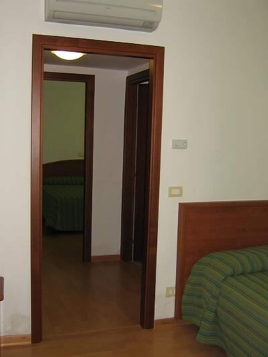 Bedroom 2, Mediterraneo Hotel, Trapani