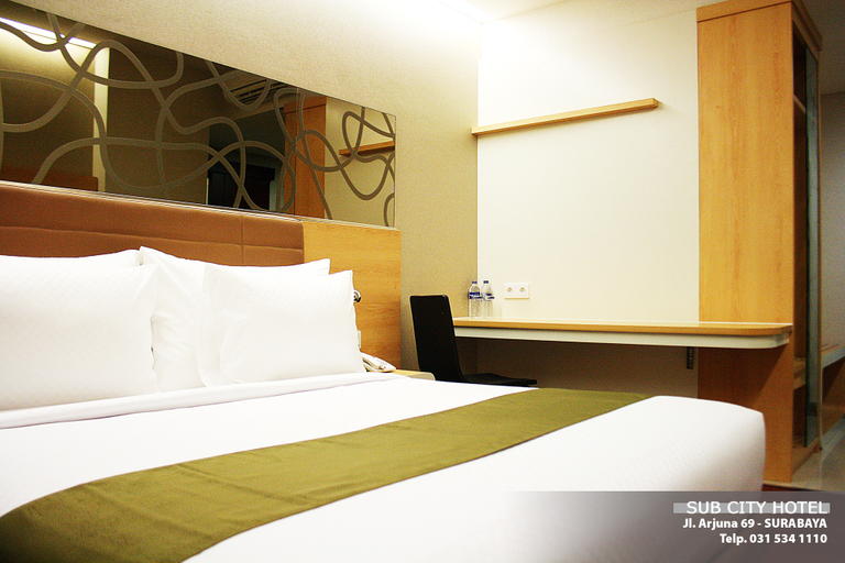 Sub City Hotel Room Type - Deluxe King