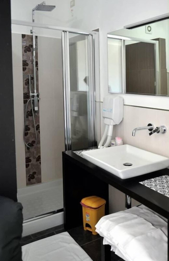 Bathroom 4, B&B Bellavista, Barletta-Andria-Trani