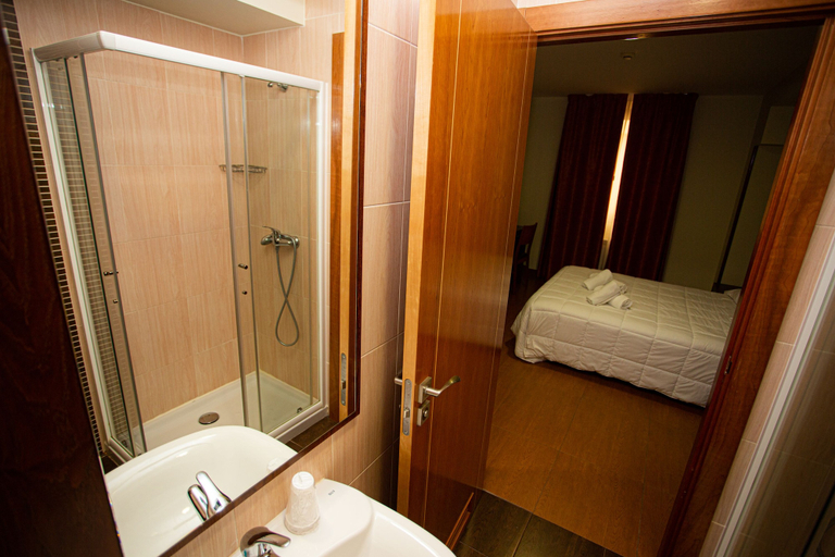 Bathroom 3, Hotel Villa De Carcar, Navarra