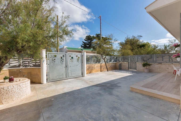 Front of property 3, 2126 Villa Ippocampo - Appartamento Blu by Barbarhouse, Taranto