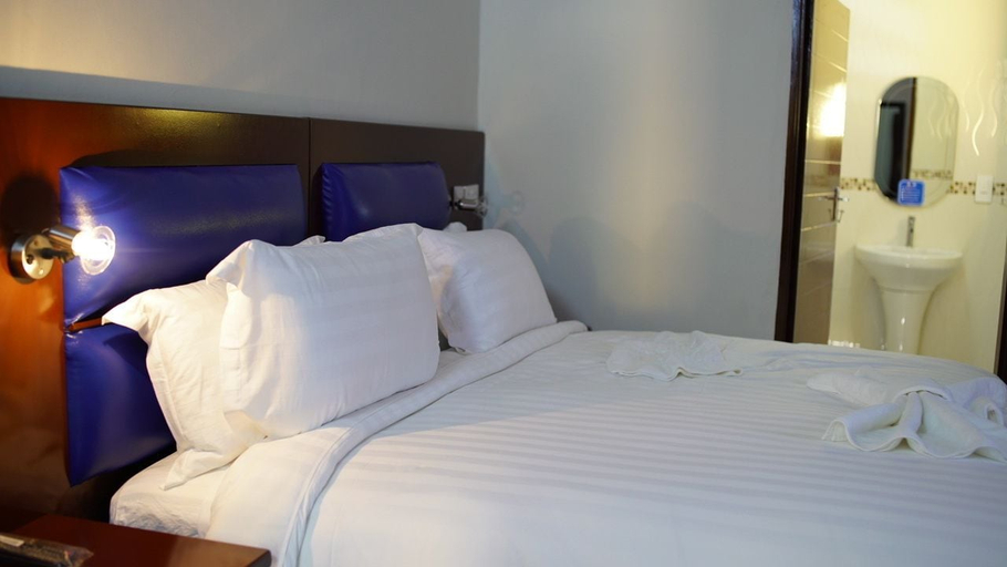 Bedroom 2, Maun Executive Inn, Ngamiland East