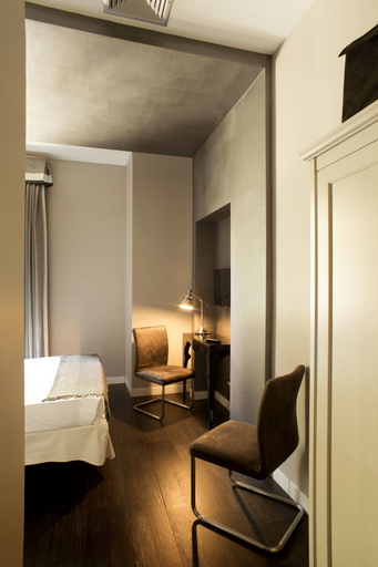 Bedroom 4, The B Place Hotel, Rome